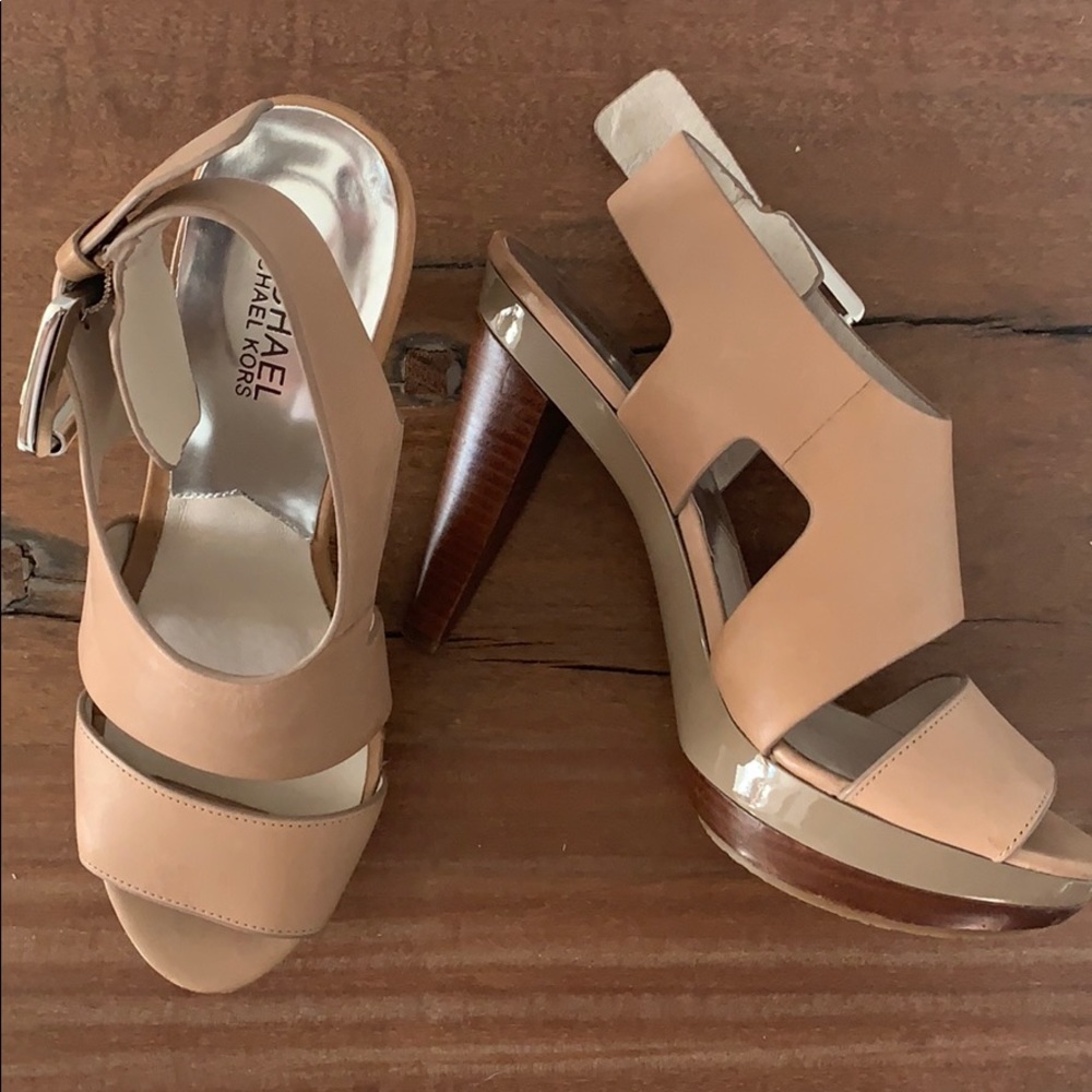 Michael Kira • Nude • Size 8 • Worn once, like new